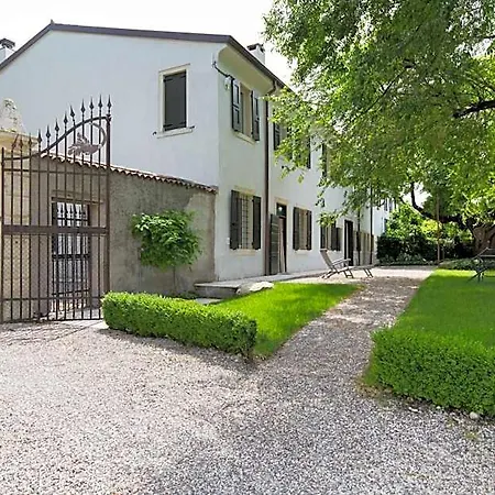 Saccomani Bed & Breakfast Sommacampagna